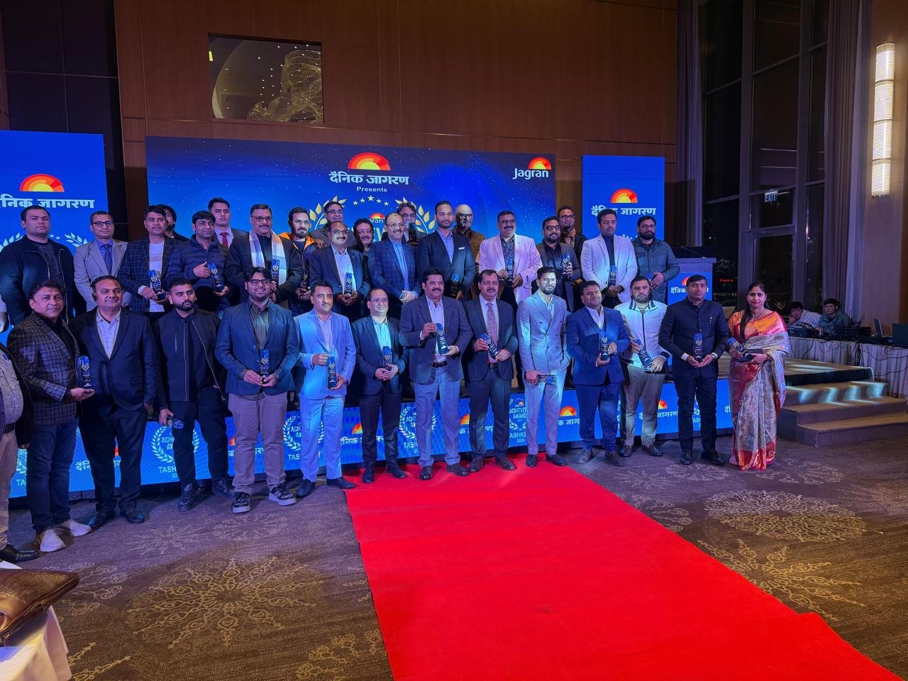 SOCIAL